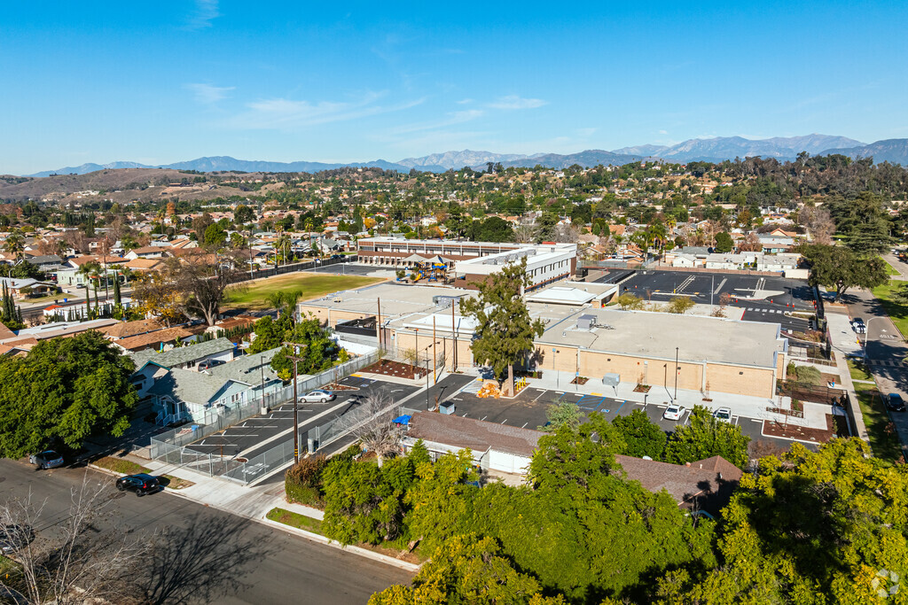 Roosevelt Elementary School, Pomona CA Rankings & Reviews - Homes.com