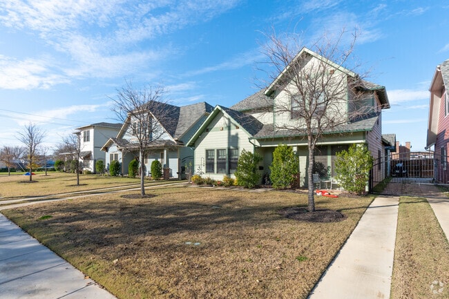 The Tillery Commons in Grapevine is a newly build community that matches the style of the city.