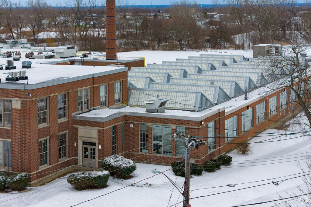 Harvey Austin School in Schiller Park has an overall C- grade on Niche.