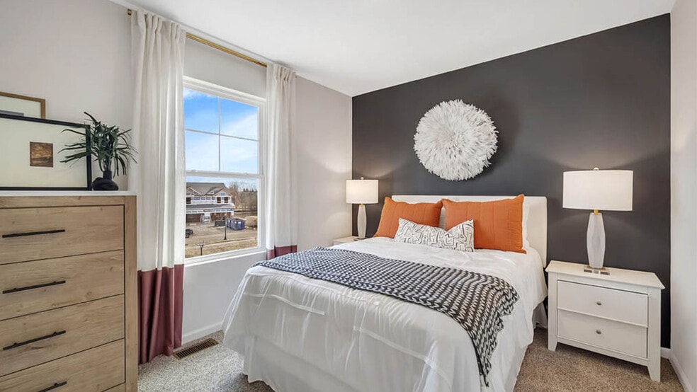 441 Lakeshore Ct, St. Charles, IL 60174 - photo 1