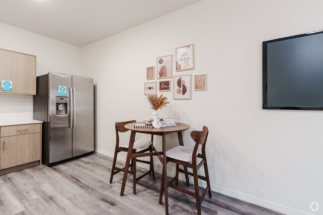 Grapevine Villa, Delano, CA 93215 - photo 3