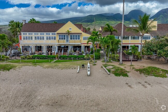 Situated right along the shoreline, these island cottages even have their own private beach.
