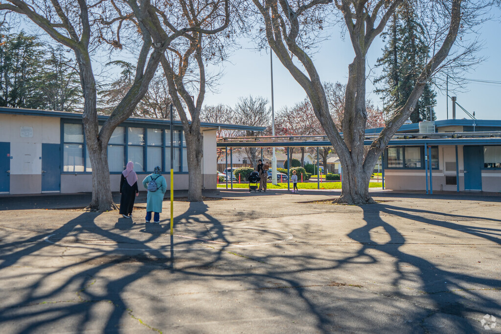 Dwight Eisenhower School strives to build partnerships with parents and students.