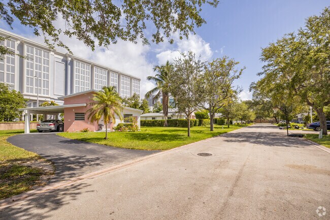 Living in Coconut Grove WH Center offers an easy commute to Miami.