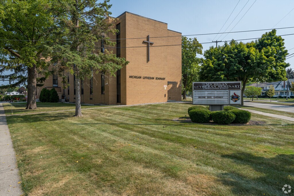 At Michigan Lutheran Seminary learning knows no bounds.