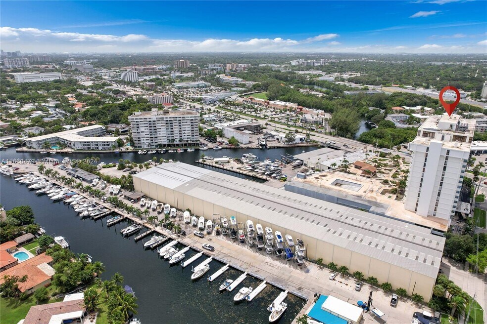 Sailboat Cay unit PENTHOUSE UPGRADED, North Miami, FL 33181 - photo 1