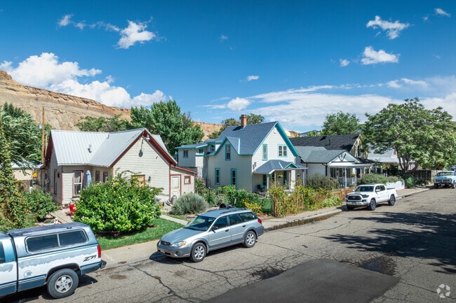 Smaller cottages line the streets in Downtown Palisade Area.