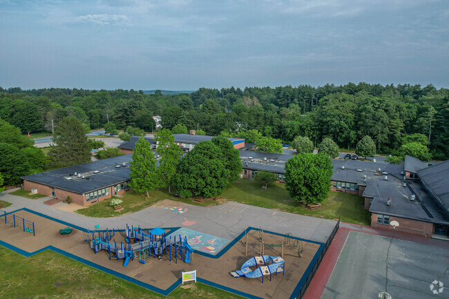 Josiah Haynes Elementary School campus overview in Lincoln Sudbury.