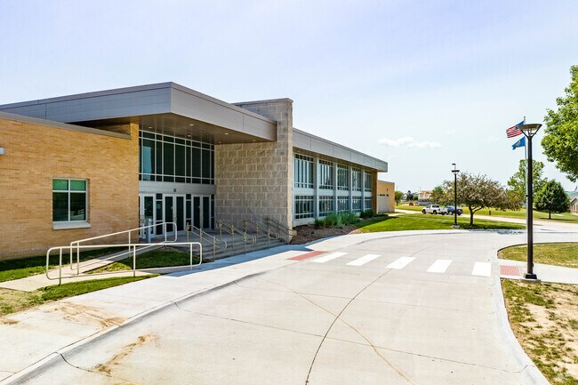 Gretna Middle School serves nearly 700 students in 6th to 8th grade.