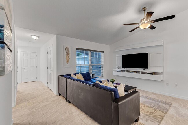 71 Pony Express Dr unit B, Palm Coast, FL 32164 - photo 6