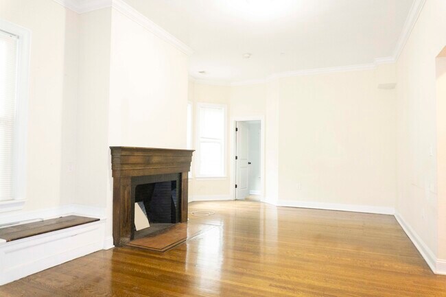 18 Robeson St unit 1, Jamaica Plain, MA 02130 - photo 4