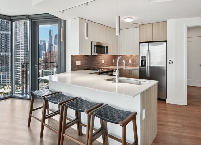 215 N Clinton St unit 2301, Chicago, IL 60661 - photo 7