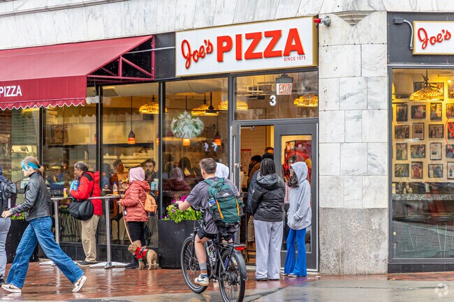 Joe's Pizza near Baldwin is a popular spot for students and tourists.