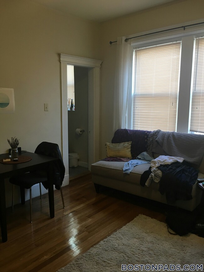 38 Hemenway St Unit 36, Boston, MA 02115