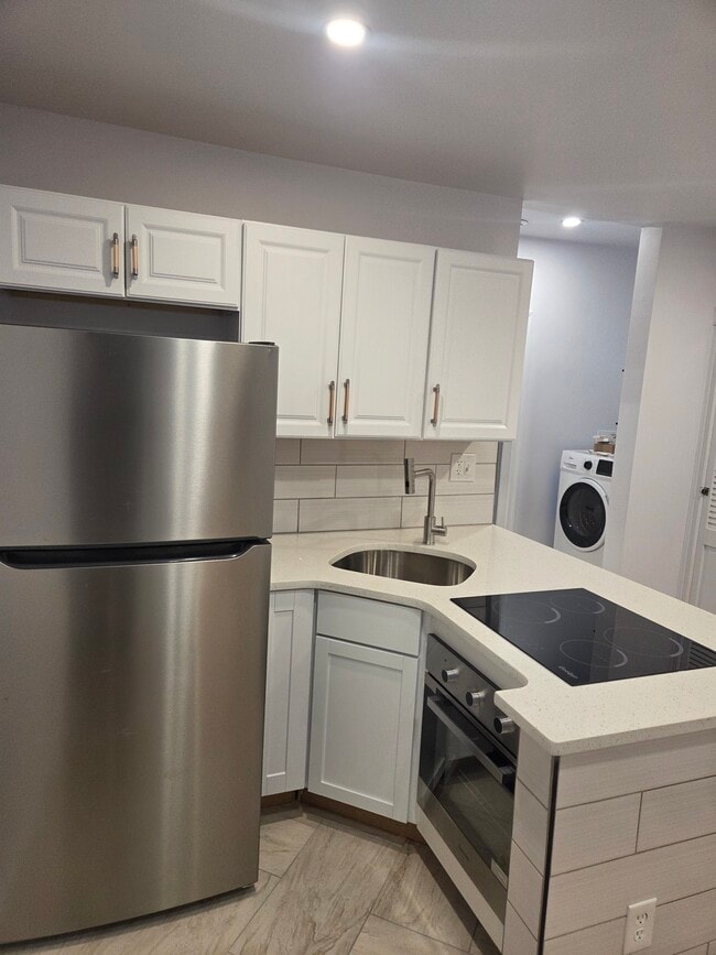 3408 Goodman St unit A, Philadelphia, PA 19140 - photo 4