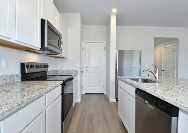 1557 Clark Ave St unit 36483316, Battle Ground, WA 98604 - photo 4