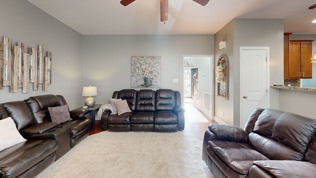 4330 Edenfield Dr, Knoxville, TN 37938 - photo 3