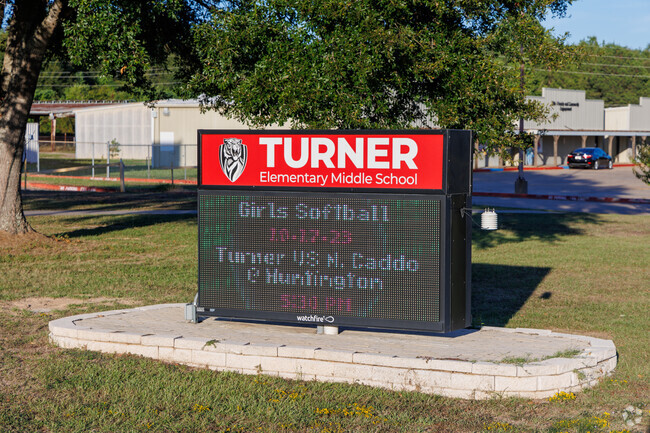 School sign Turner Elementary / Middle School.