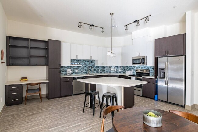 555 N College Ave unit ID1014360P, Tempe, AZ 85288 - photo 6