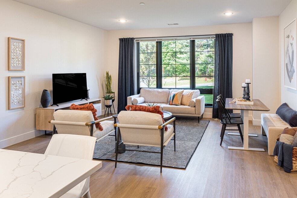 Fulton Landing, Poughkeepsie, NY 12601 - photo 1