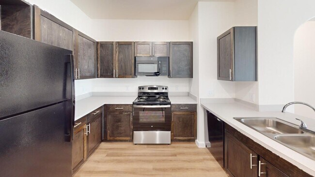 Country Club Village, San Antonio, TX 78229 - photo 4