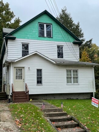 333 Normal Ave, Slippery Rock, PA 16057
