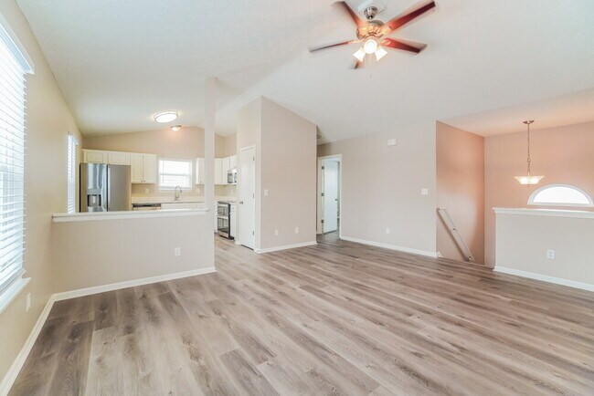 4196 Salem Dr, Columbus, OH 43228 - photo 5