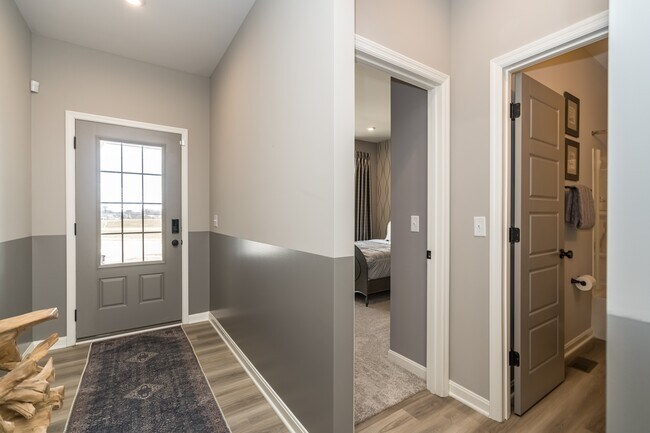 725 Atlas Dr unit 36658518, Center Township, IN 46052 - photo 5