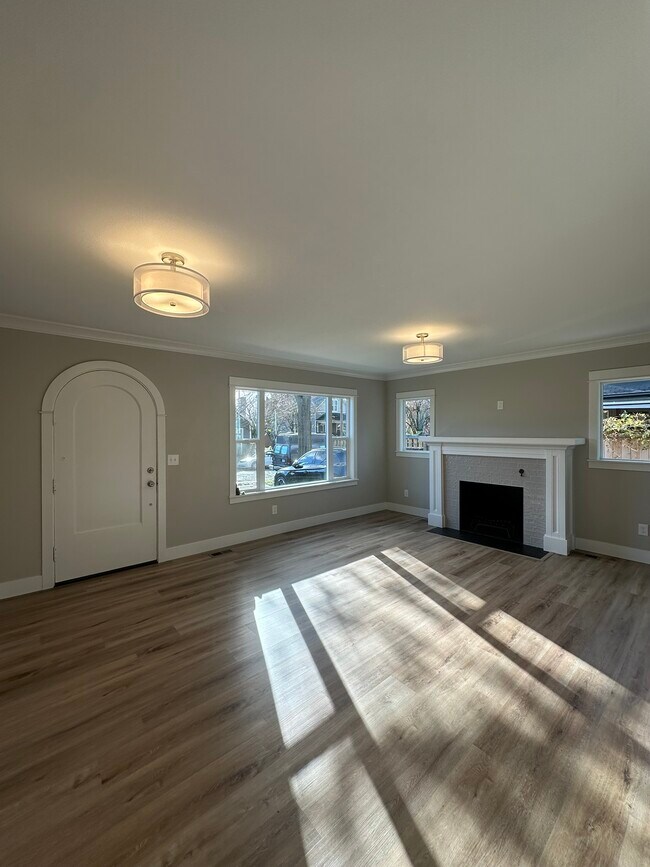 5325 NE Flanders St, Portland, OR 97213 - photo 2