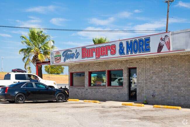 Tom's Burgers & More in Elmendorf serves up juicy burgers.