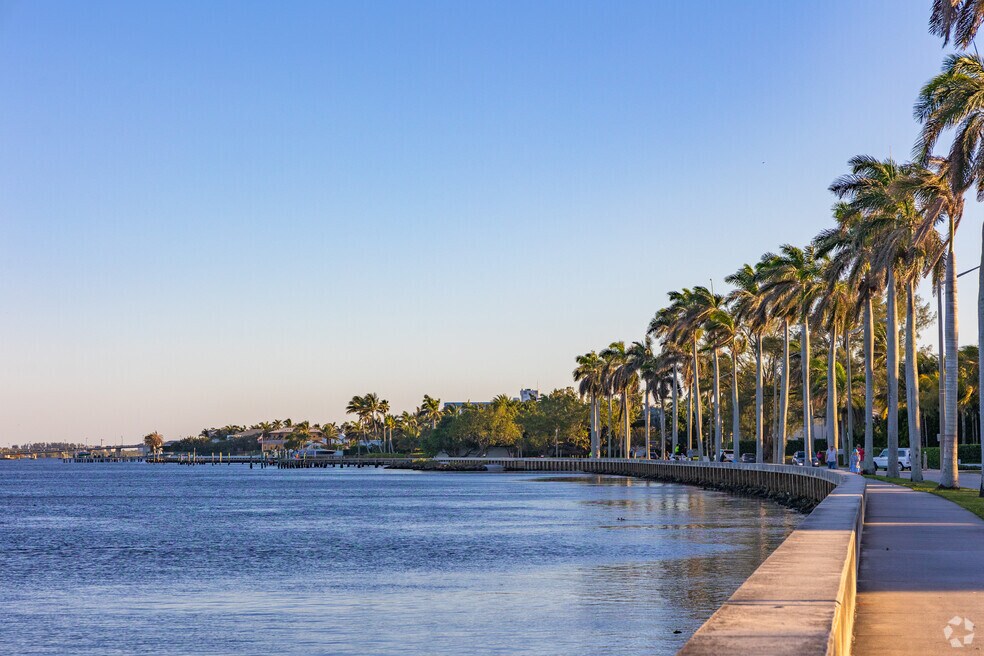 NH_FlamingoPark_567909_P2_v1_031825
