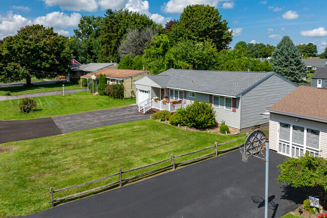 Ranch-style homes in Split Rock offer residents easy living on one level.