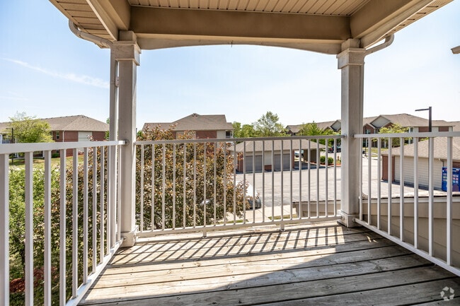 Cross Creek Apartment Homes, Davenport, IA 52807 - photo 7