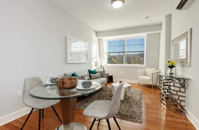 Meridia Transit Plaza, Dover, NJ 07801 - photo 7