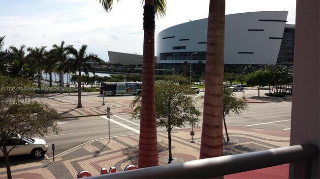 900 Biscayne Blvd unit 2908, Miami, FL 33132 - photo 7