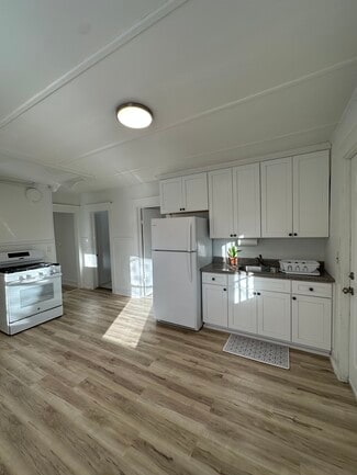 12 Margerie St, Torrington, CT 06790