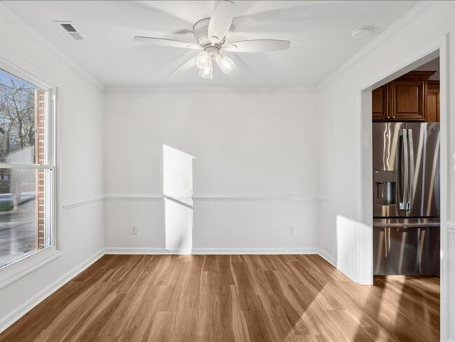 112 Winder Rd, Yorktown, VA 23693 - photo 6