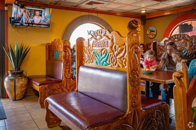 Agavero Mexican Restaurant in Fruitvale, Colorado, serves up bold flavors and authentic dishes in a warm, inviting atmosphere. From sizzling fajitas to handcrafted margaritas, it’s a go-to spot for delicious Mexican cuisine and friendly hospitality.