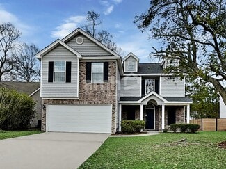 20 Willow Lakes Dr, Savannah, GA 31419
