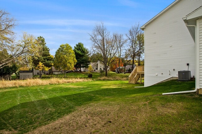 922 Forest St, Marshall, MI 49068 - photo 2