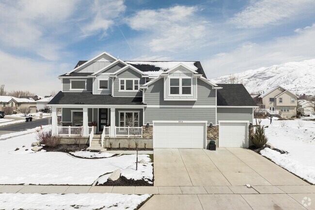 New Construction homes with Craftsman details can be found west of interstate 15.