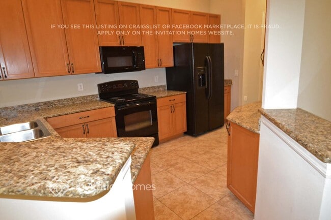 3711 65th Ave E, Sarasota, FL 34243 - photo 4