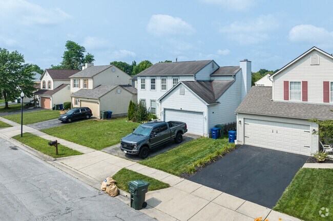 Communities built in the 1980's and 90's offer Colonial homes in Glenbrook.