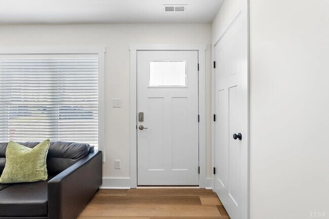 1600 Wards Ferry Rd unit Room C, Lynchburg, VA 24502 - photo 4