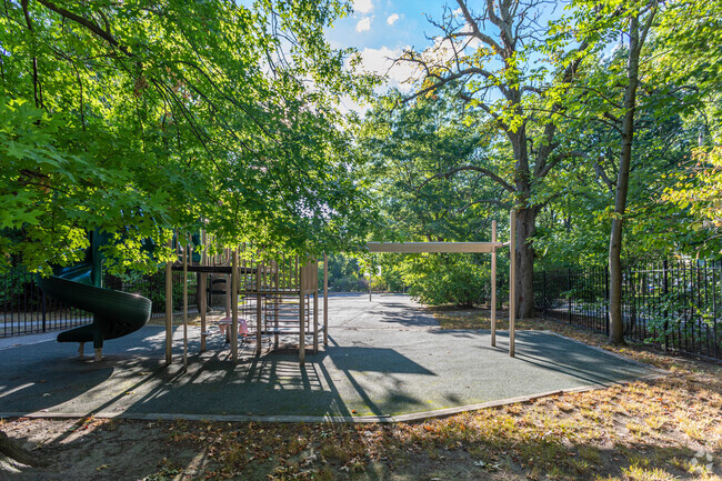 playground side
