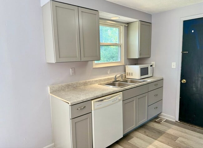 1381 Firethorne Dr, Mason, OH 45040 - photo 6