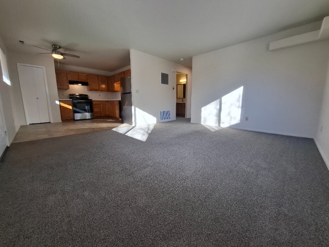 3026 N Prospect St unit C, Colorado Springs, CO 80907 - photo 7