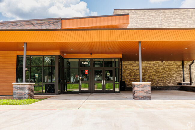 Delaware Elementary students live in areas around the University Heights neighborhood.