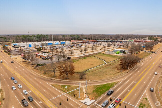 There are a number of retail areas in Raleigh located along Austin Peay Hwy.