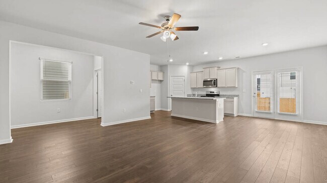 499 Reflection Dr unit 36197458, Stockbridge, GA 30281 - photo 4